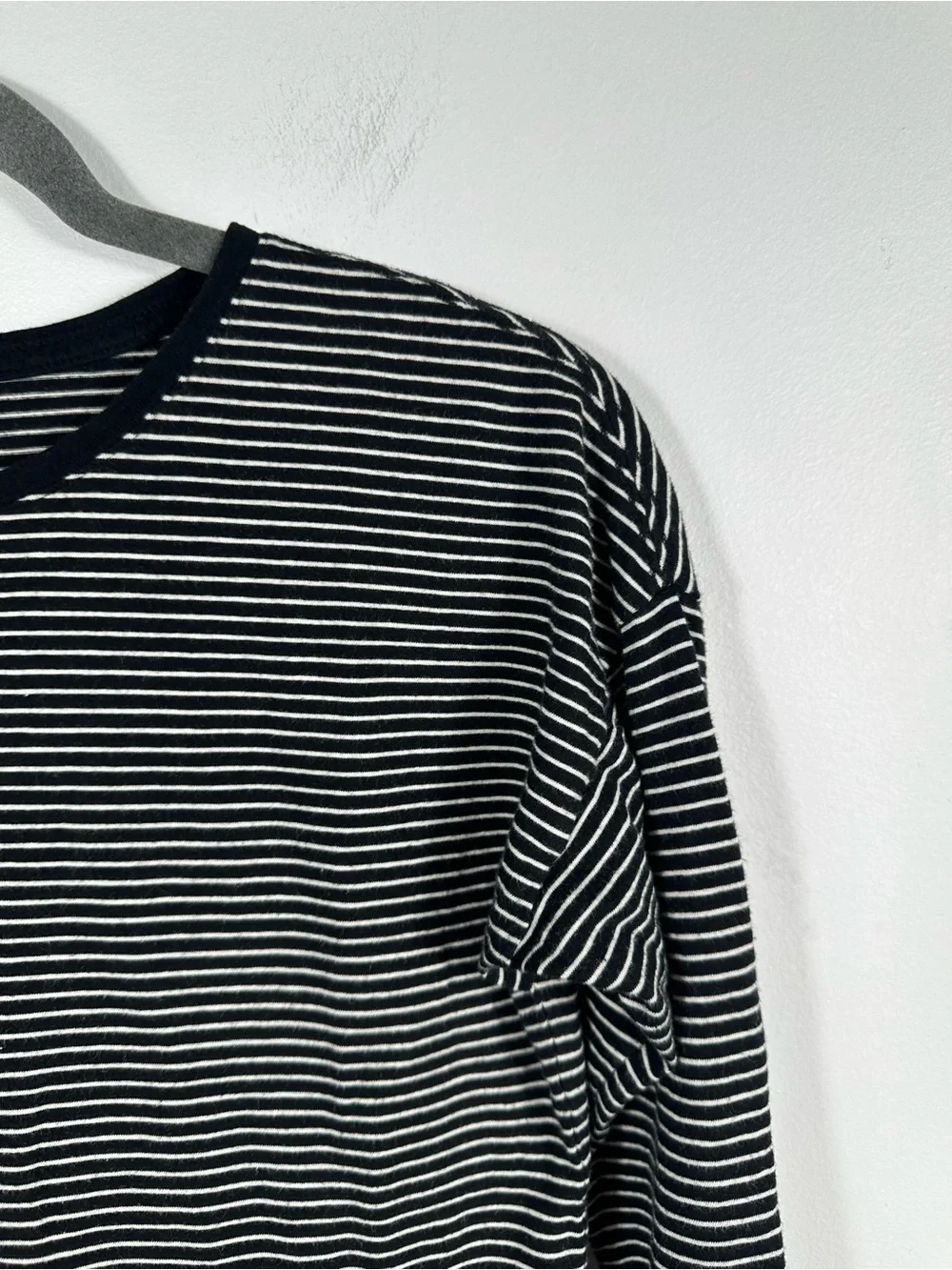 Old Navy Striped Long Sleeve Tee Black White‎ Crewneck Shirt Girls Large 10-12